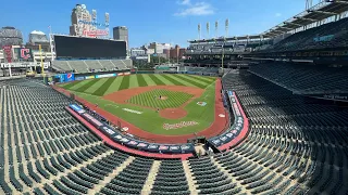 My first visit to Progressive Field (Cleveland Guardians), we try the Slider hot dog!