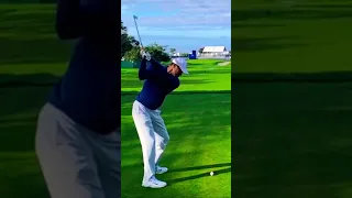 Tiger Woods Iron Swing Slow Motion