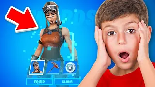 J'OFFRE à mon ABONNÉ de 9 ANS son premier SKIN FORTNITE