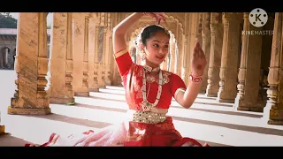 Mohe Rang Do Laal - Kathak Dance By Vaani Pathak and Choreography By Dr. Monika Shrivastava