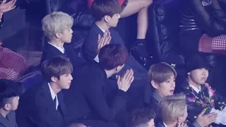 181106 방탄소년단 (BTS) 남자부문댄스상 후보노래에 흥얼거리는 [4K] 직캠 Fancam (지니뮤직어워즈 MGA) by Mera