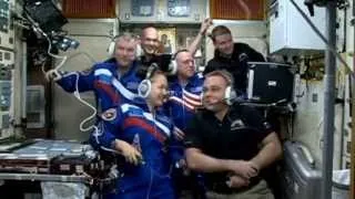 US-Russian Space Crew Returns to Earth: Cosmonauts don’t comment on Ukraine-Russia crisis