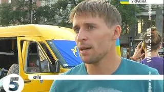 Волонтери купили авто для лікарів у зону АТО