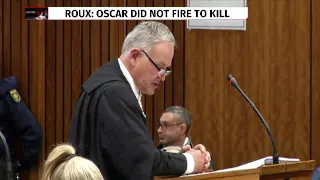 Oscar Pistorius demonstrates vulnerability on stumps in court