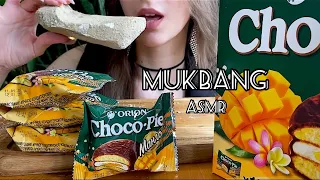 Зефир в шоколадной панировке🍩// Marshmallow in chocolate chips// MUKBANG