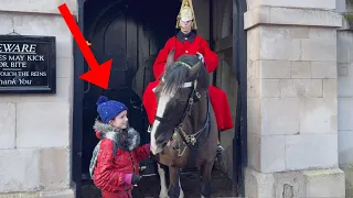 King’s Guards SWIFT ACTION Saves a Child from Serious Horse Wrath!