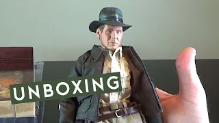 Unboxing the 1/6 scale Indiana Jones from Sideshow Collectibles