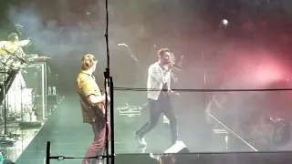 Maroon 5 - What Lovers Do (live)