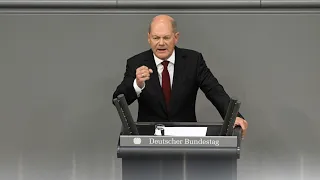 Scholz zu Merz: "Sie sind schief gewickelt" | AFP