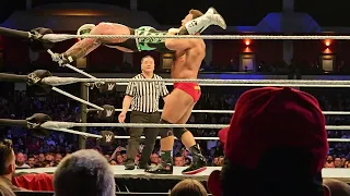 La Knight hits big Elbow vs Rey Mysterio - WWE Live Event 02/07/23