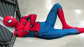 O Homem-Aranha relaxa durante uma missão chata | Homem-Aranha: De Volta ao Lar | Clipe 🔥 4K