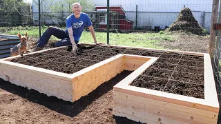 How to Build a Keyhole Raised Bed, Maximize Your Yield with 3 Space Saving Techniques!