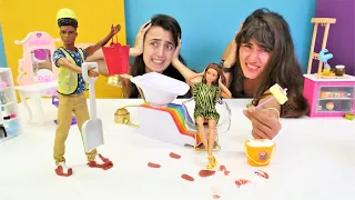 Kız videoları. Kuaför Kafede inşaat var! Barbie'nin başı ağrıyor! Sevcan ve Ümit ile video!