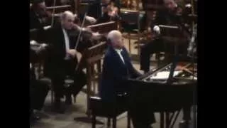 Sviatoslav Richter & Kirill Kondrashin play Mozart Piano Concerto no. 18 - video 1977