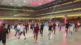 Everybody Get Up line dance (iDance 2024)
