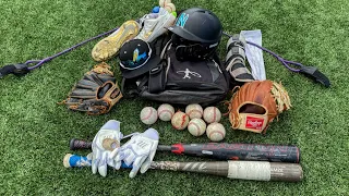 What's In My Baseball Bag? *FALL 2020*