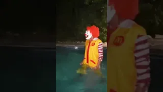 I FaceTime Pennywise & Ronald McDonald at 3AM