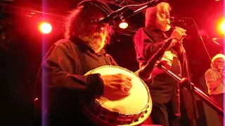 The Dubliners - the Belfast hornpipe and the Swallows tail