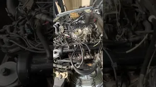 Mercedes 560 SEC ENGINE IDLE  (W126) Part 1