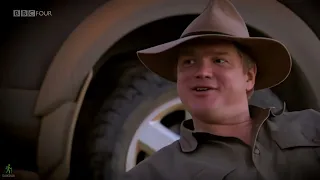 Ray Mears Goes Walkabout - Desert