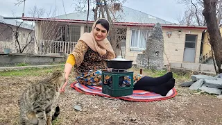 IRAN village lifestyle: How a girl lives alone in a remote village