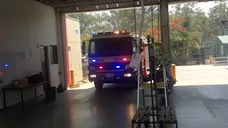 QFRS 637 Alpha Hollywell 1063QF Leaving Beenleigh Fire Station Lights + Siren Demo