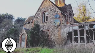 HAUNTED DOUBLE MURDER HOUSE *LOUD DOOR SLAM!*