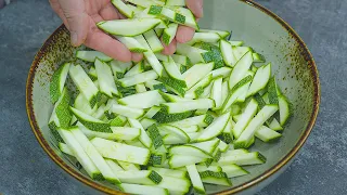 The most delicious zucchini recipe! I make them every weekend! Easy and delicious