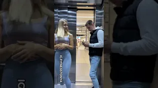 HE did it🥵 in the MALL💦/он сделал это со мной в тц @Babycoma13 prank humor reaction