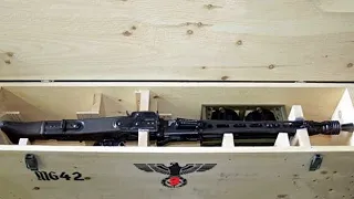 НАШЁЛ MG-42 НА ЧЕРДАКЕ СТАРОГО ДОМА