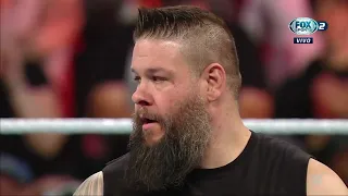 Kevin Owens regresa y salva a Sami Zayn - WWE RAW 21 de Agosto 2023 Español Latino