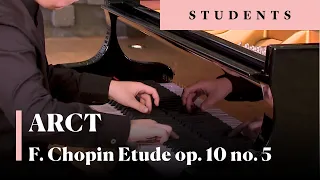 F. Chopin - Etude op 10 no  5 (10 years old)
