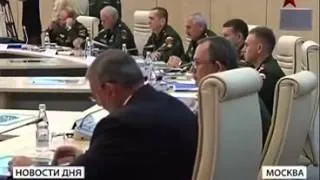 НОВОСТИ УКРАИНЫ 03 09 2014  РАЗЪЯРЕННАЯ ТОЛПА ШТУРМУЕТ ЗДАНИЕ ВЕРХОВНОЙ РАДЫ В КИЕВЕ  УКРАИНА 2014