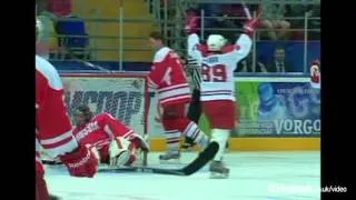 Russian President Vladimir Putin takes on ice hockey pros