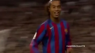 Ronaldinho ovationné par Santiago Bernabeu lors du Clasico