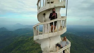 Чем так притягивает туристов башня в Шри-Ланке, подняться на которую жутко даже смельчакам.