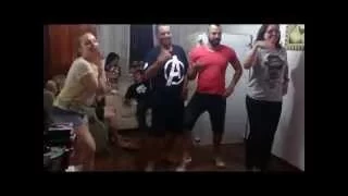 Just Dance 2015 - Macarena - (Bayside Boys Mix) – The Girly Team (Juliana, Marcão, Renan e Marcela)