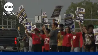 Auto workers threaten to expand strike