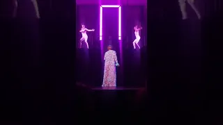 Whitney Houston Hologram Step By Step