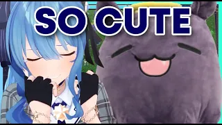 Suisei being head over heels over Ina's tako plushie【Hololive | Eng Sub】