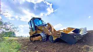 Grading a STEEP SLOPE with a  CAT 953K