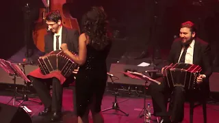 Orquesta Típica Taconeando Valentina Estol. Se dice de mi