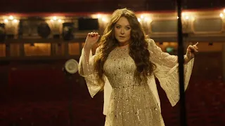 Sarah Brightman: Behind the Scenes of the 'Sunset Boulevard' Photoshoot