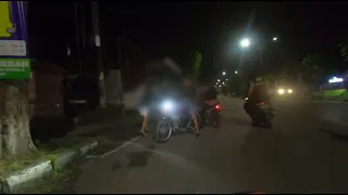 Bocah-bocah ini Kocar-kacir lihat Polisi Langsung Ninggalin Temennya - 86