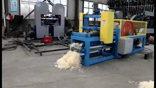 Wood wool machine