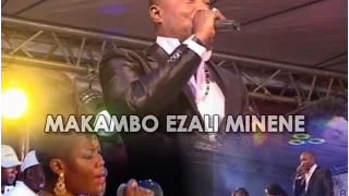 Koffi Olomide chante Luambo Makiadi (Concert Officiel)