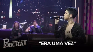 Kell Smith canta o hit Era uma Vez no palco do Programa do Porchat