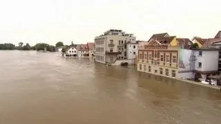 На Ельбі вода зірвала дамбу