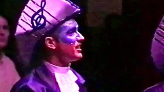 Comparsa EN TELA DE JUICIO 'PRELIMINARES' Carnaval de Cádiz 2001 [Presentación, Pasodobles, Cuplés]