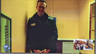 "В Новый год меня посадили в ШИЗО, за то, что я мылся в 5:24 утра у умывальника" - Навальный